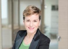 Barbara Lavernos Marraine de la promotion 2019
