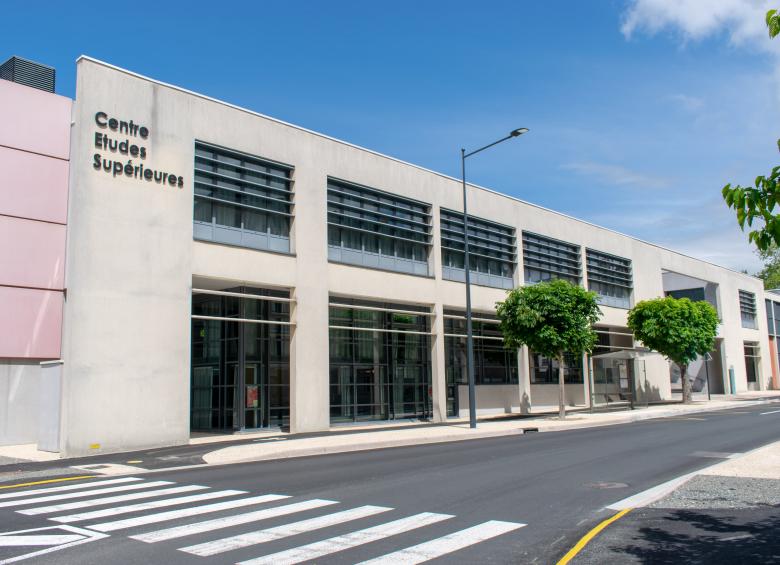 CES facade CES_Facade_01_R