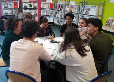 IUT Indre - Etudiants Bibliothèque Issoudun IUT Indre - Etudiants Bibliothèque Issoudun