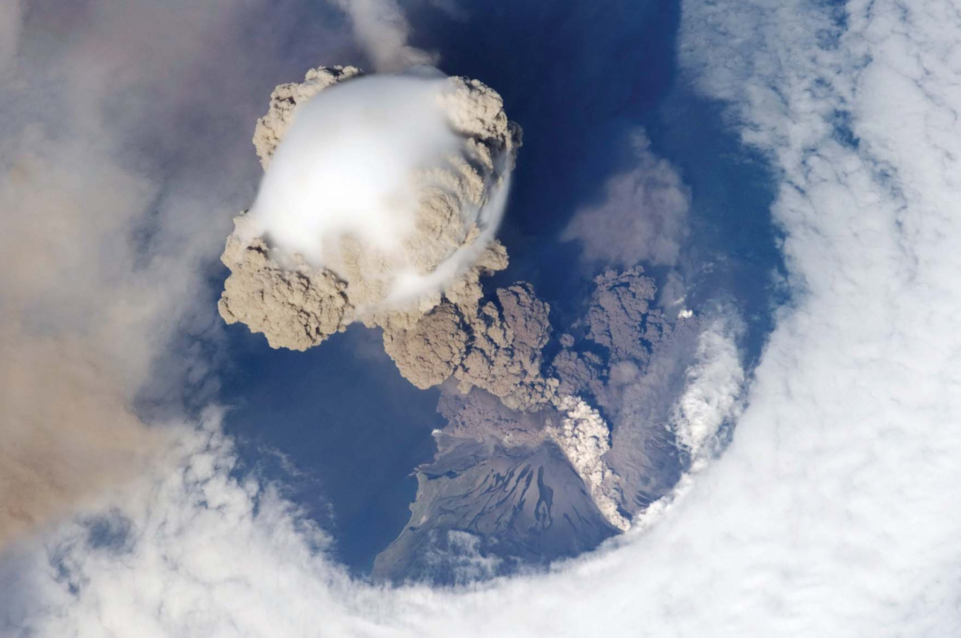 GB-Eruptionvolcanique-