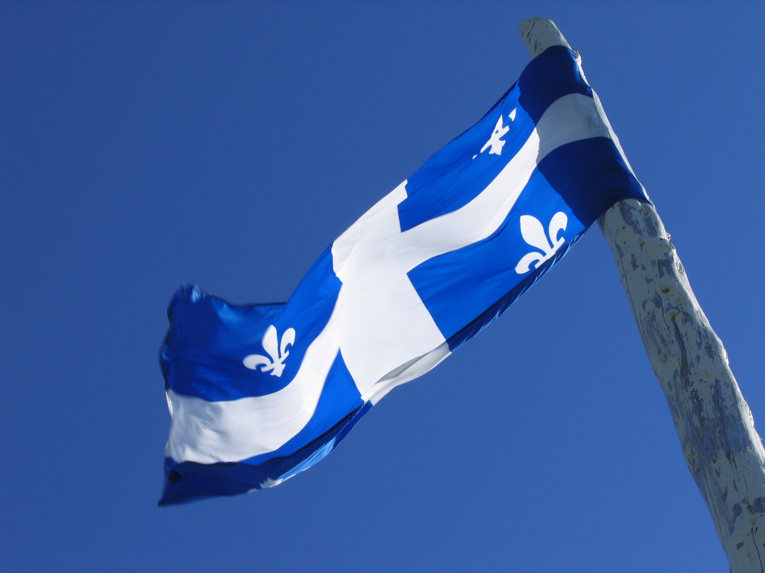DEG_BRI_QuebecFlag1_R