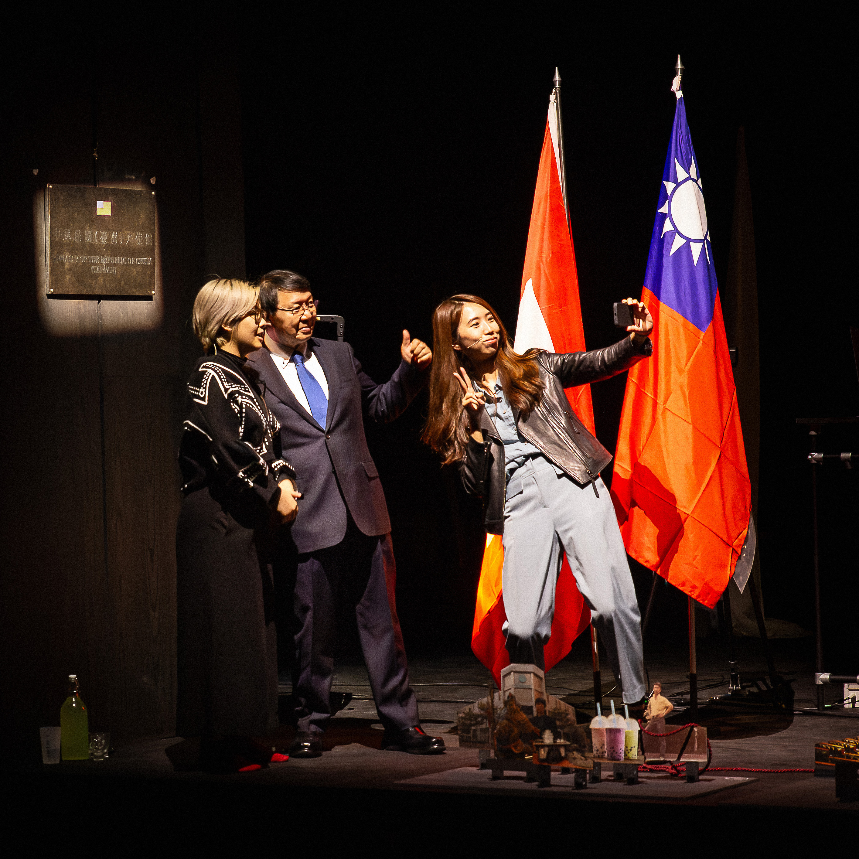 Théâtre gratuit CDNO Ceci n'est pas une ambassade 6 et 7 novembre