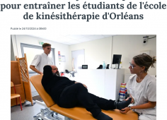 Des comédiens jouent les patients pour entraîner les étudiants de l'école de kinésithérapie d'Orléans