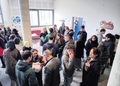 Échange entre les étudiants et les lycéens avec les parents