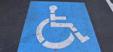 Photo de place de parking handicapé