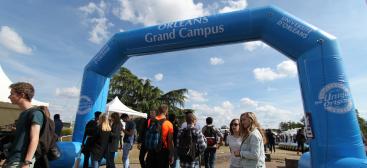 Visuel de l'arche un jour de Happy Campus Day