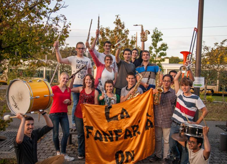 La Fanfar' A' On de Polytech Orléans, subventionée à plusieurs reprises par le FSDIE.