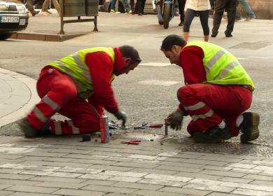 Travailleurs service technique